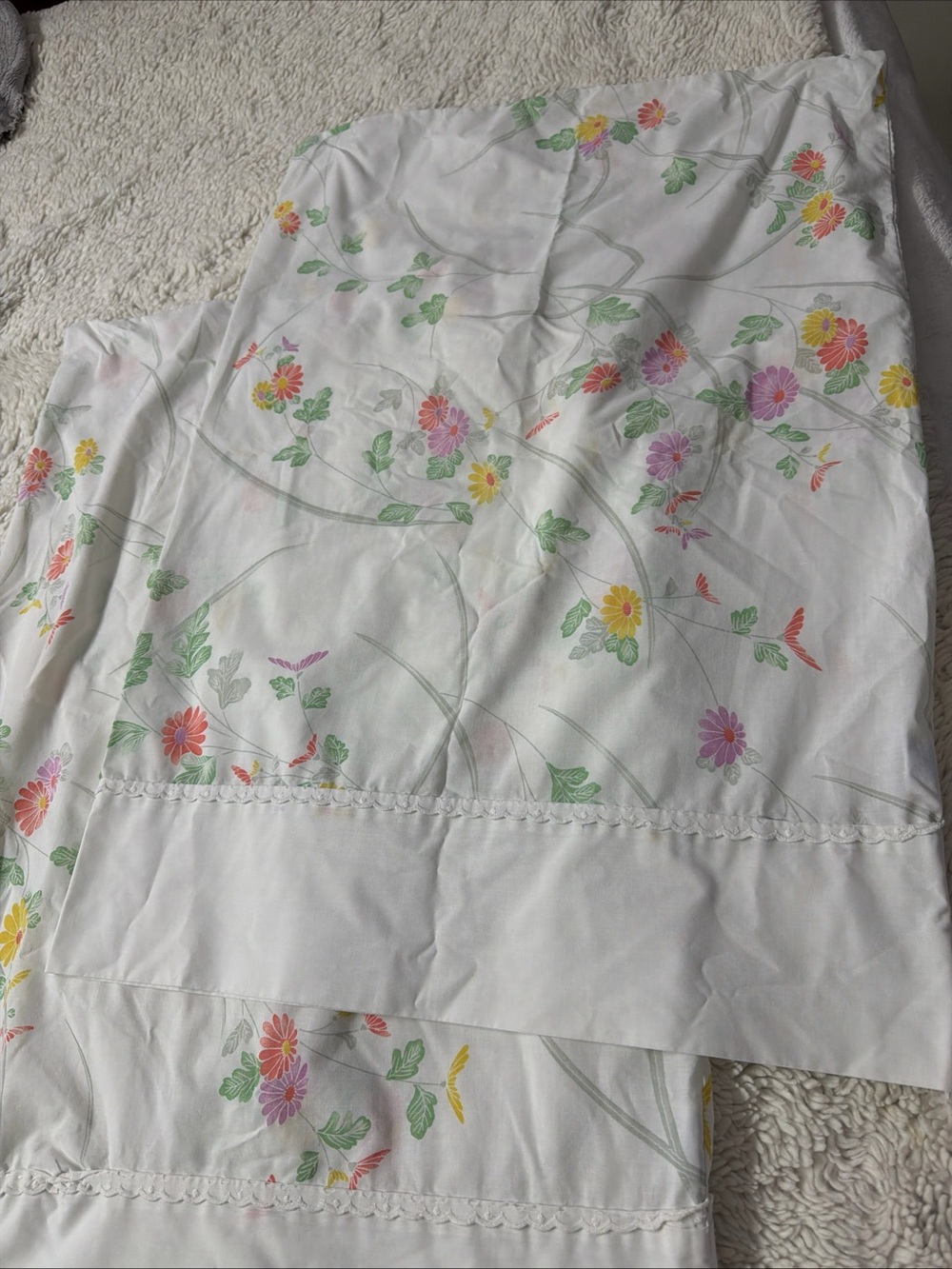 Sears Roebuck & Co standard Floral Pillowcase with Pink and Green Flower Print